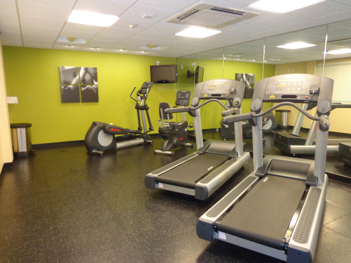 Country Inn & Suites By Radisson, Buffalo South I-90, NY - thumb 17