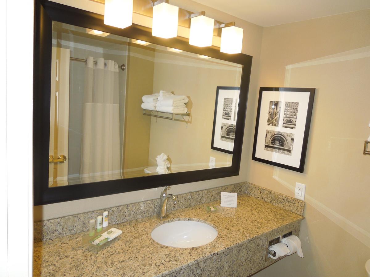 Country Inn & Suites By Radisson, Buffalo South I-90, NY - thumb 7