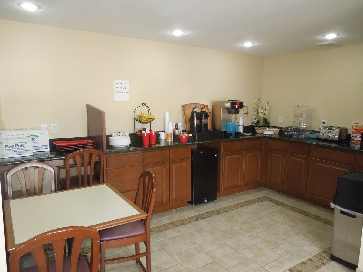 Budget Inn Watkins Glen - thumb 3