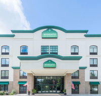 Wingate by Wyndham Niagara Falls - Accommodation Los Angeles