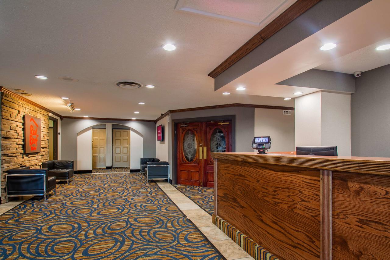 Red Roof Inn Batavia - thumb 25