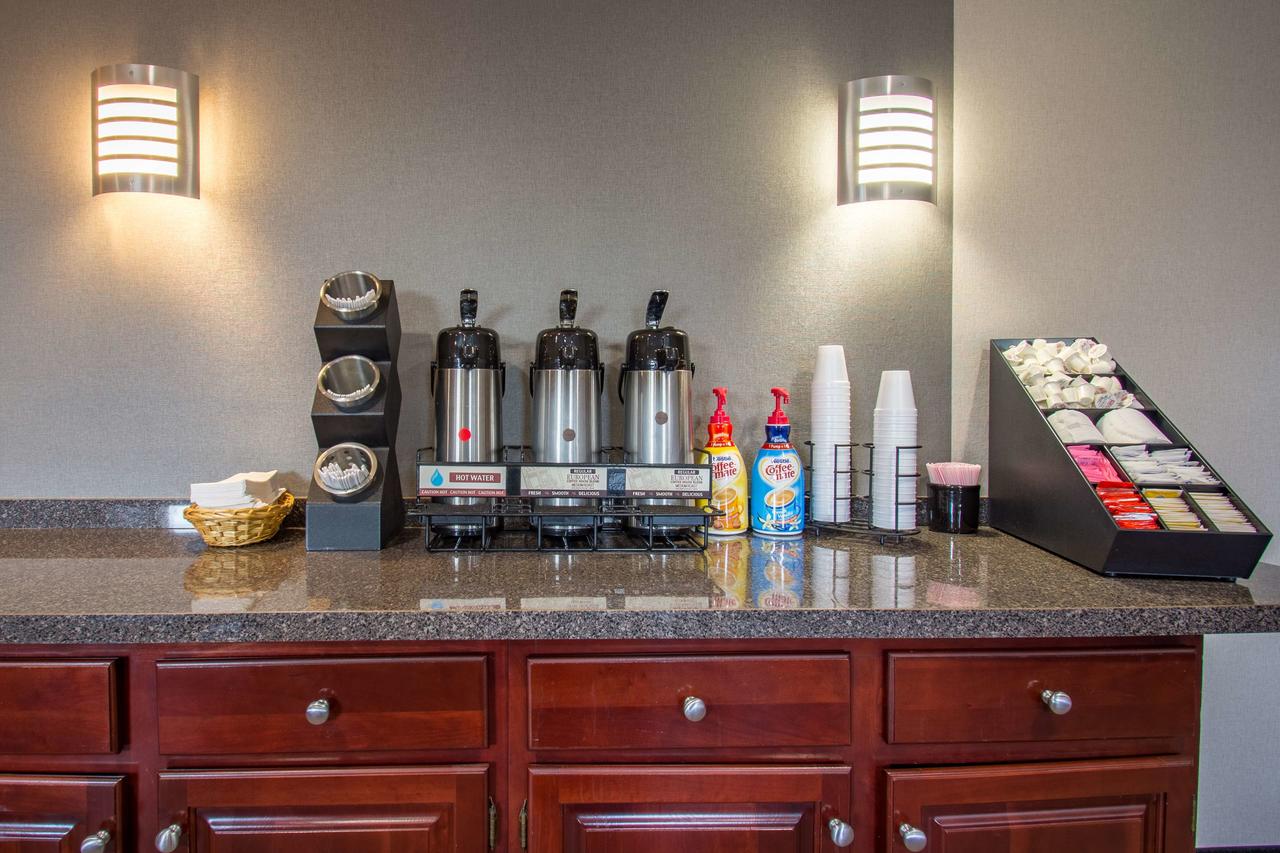 Red Roof Inn Batavia - thumb 4