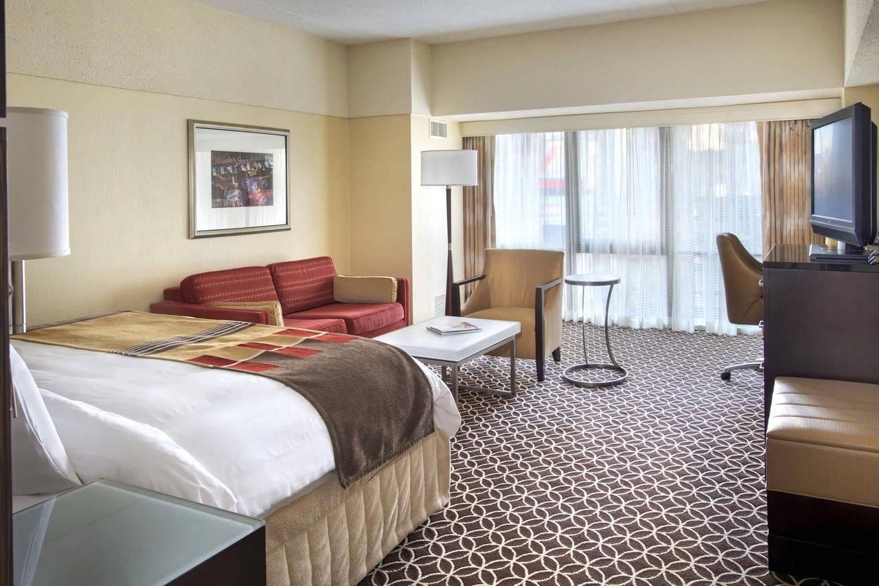 New York Marriott Marquis - thumb 8