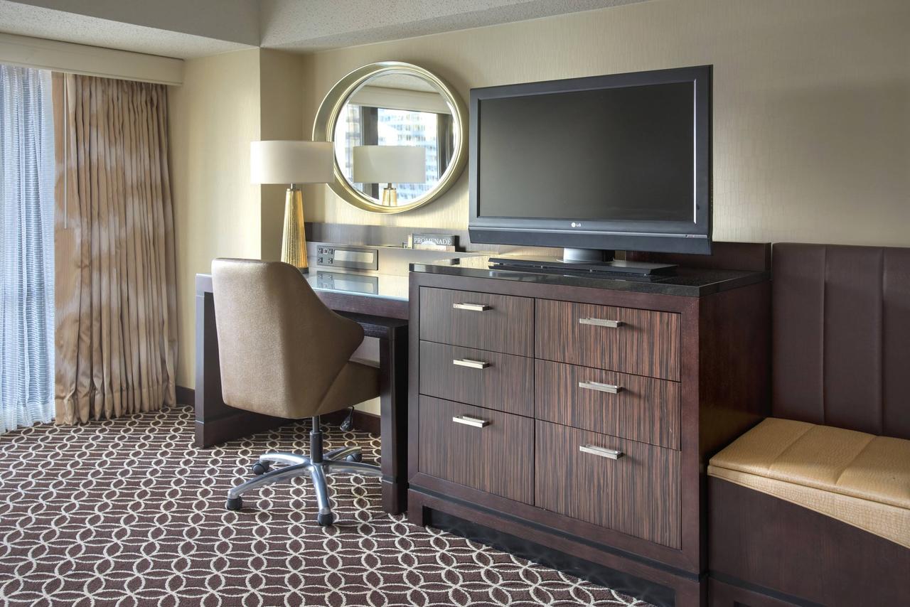 New York Marriott Marquis - thumb 14