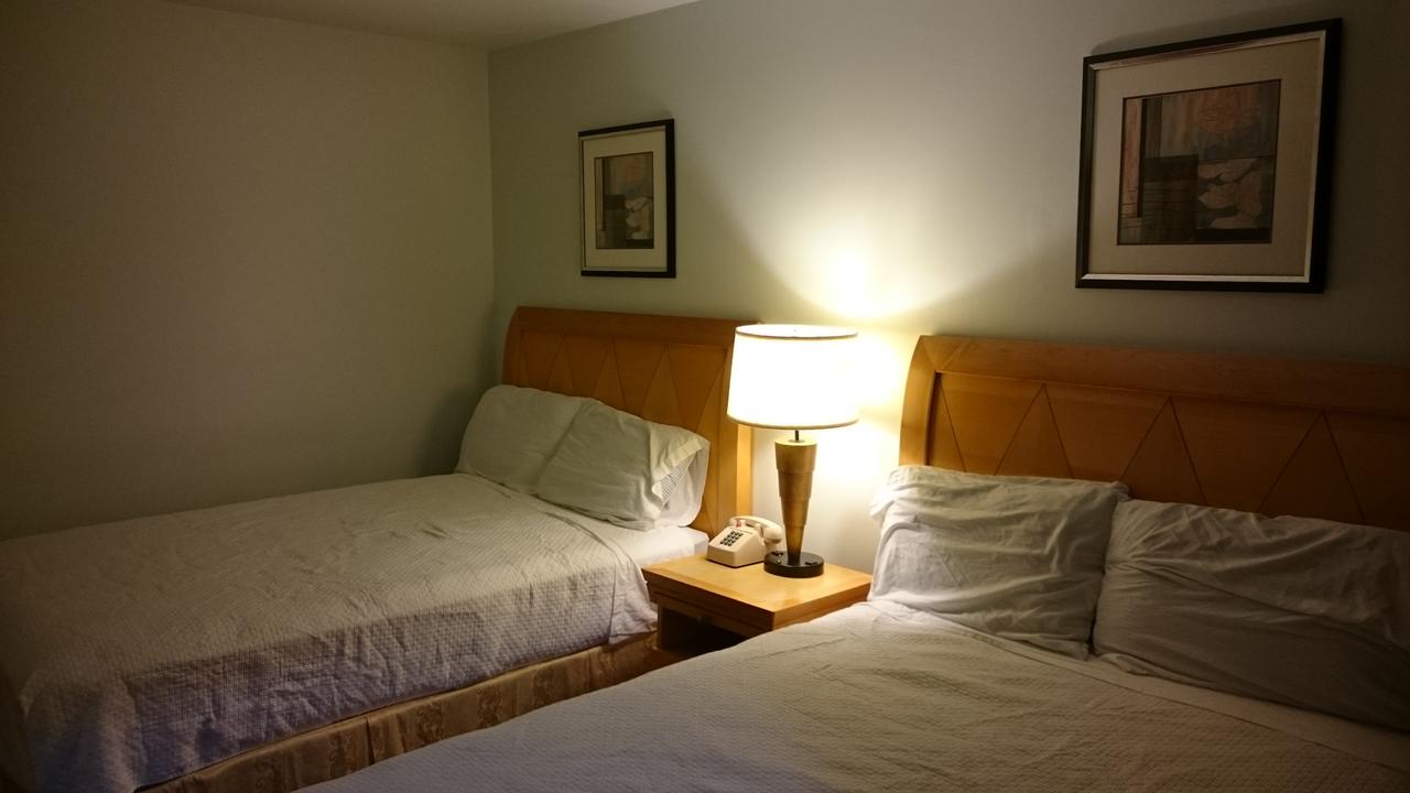 Greenview Inn Riverhead - thumb 19