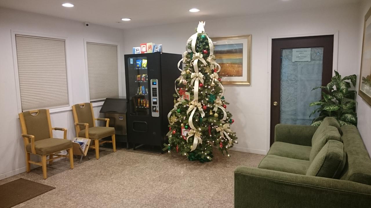 Greenview Inn Riverhead - thumb 7