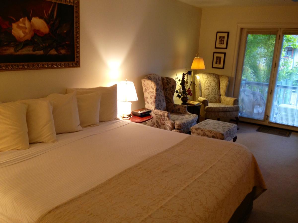 Waterford Suite 216 - thumb 4