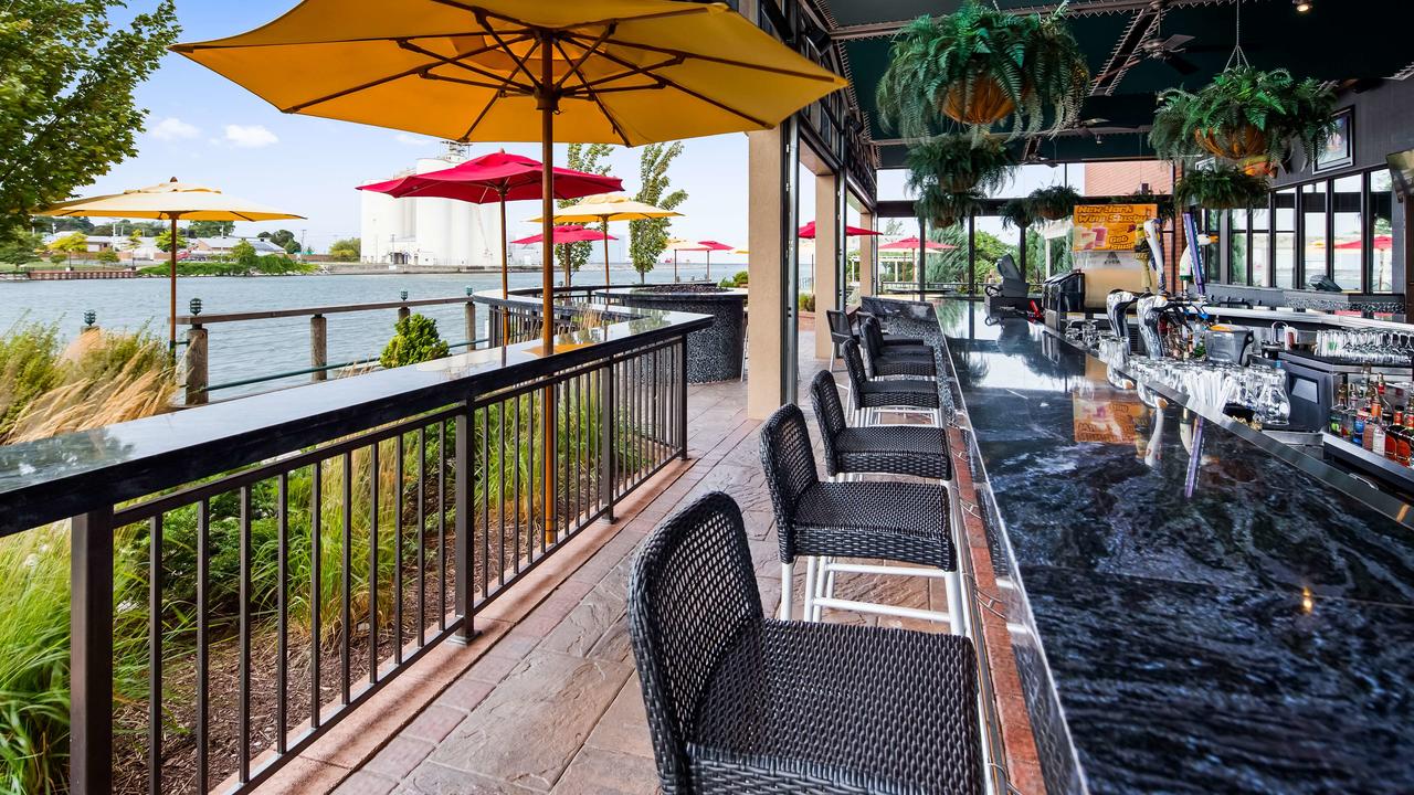 Best Western Plus Oswego Hotel And Conference Center - thumb 5