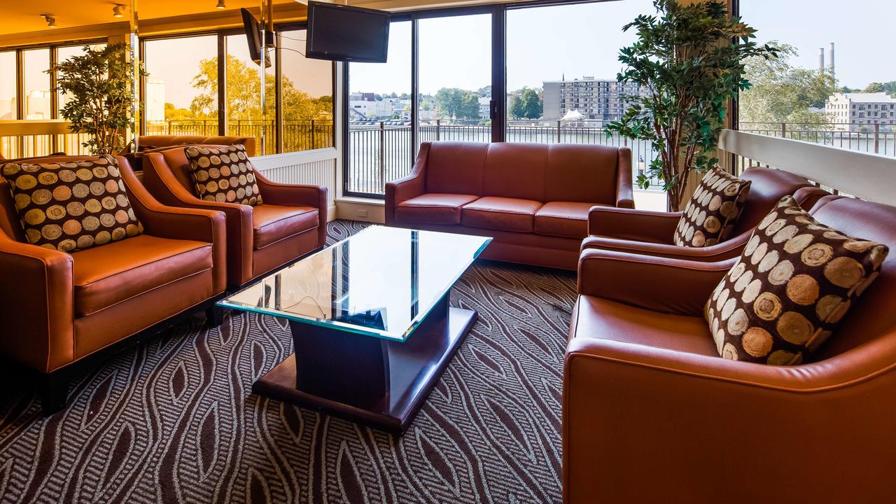 Best Western Plus Oswego Hotel And Conference Center - thumb 6