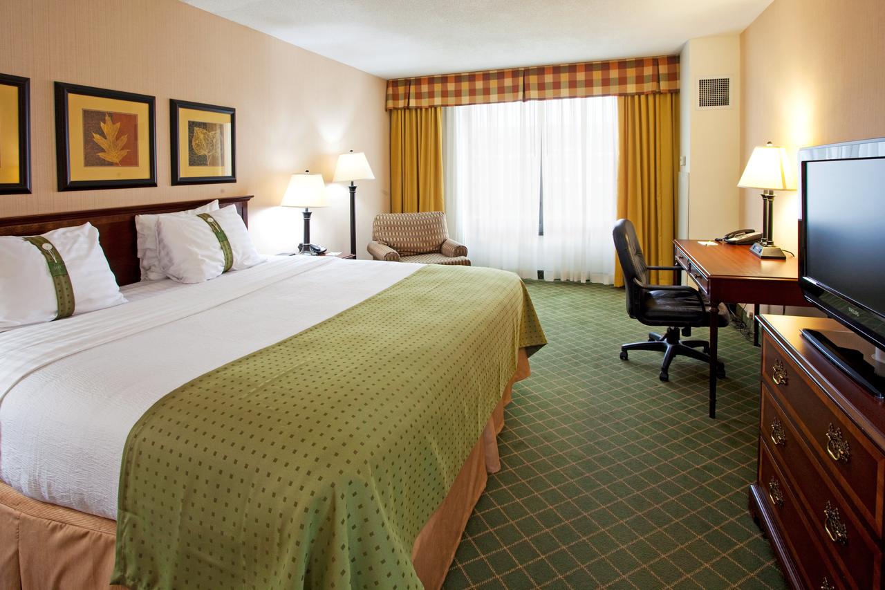 Holiday Inn Buffalo International Airport - thumb 10
