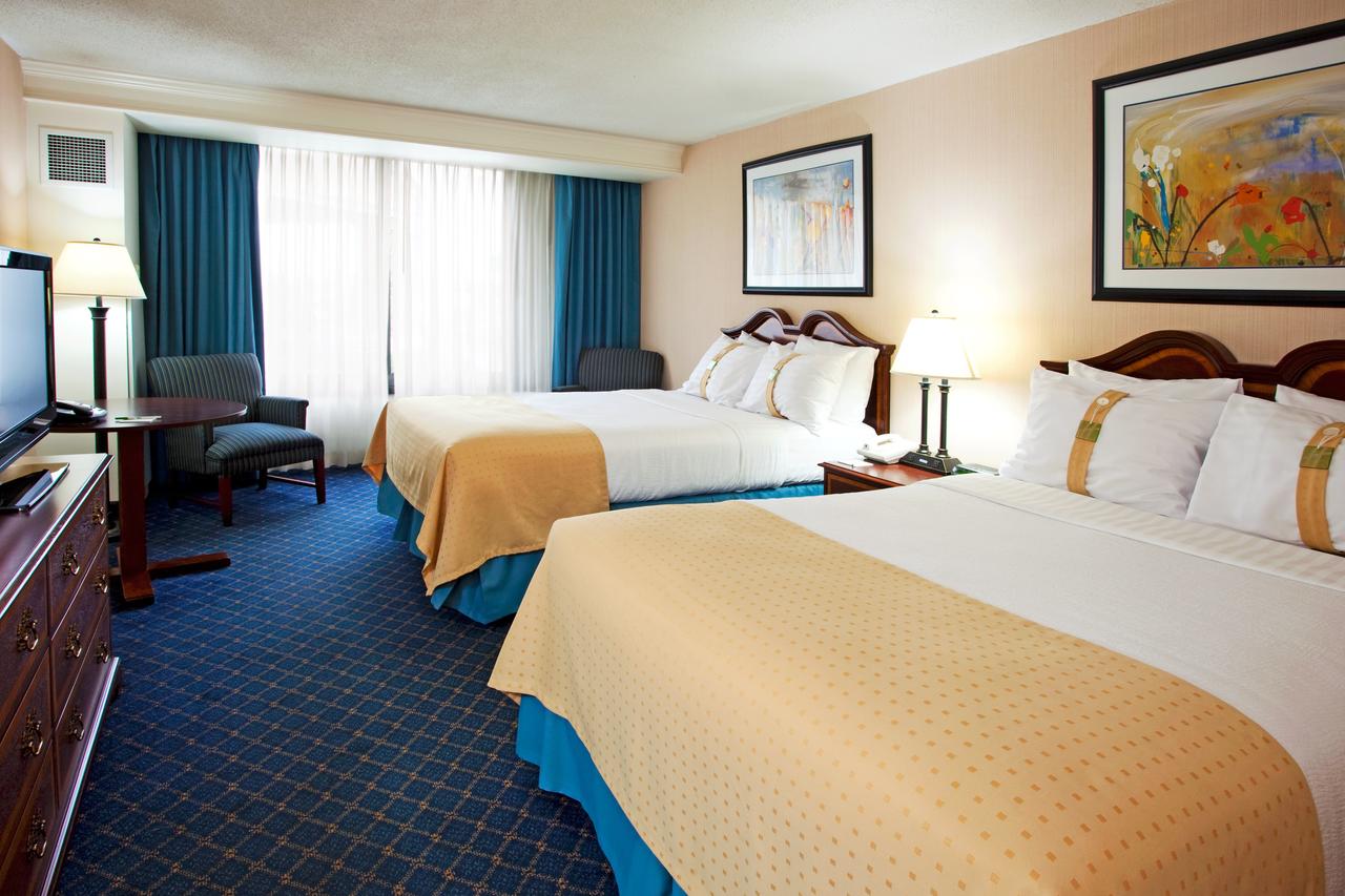 Holiday Inn Buffalo International Airport - thumb 8