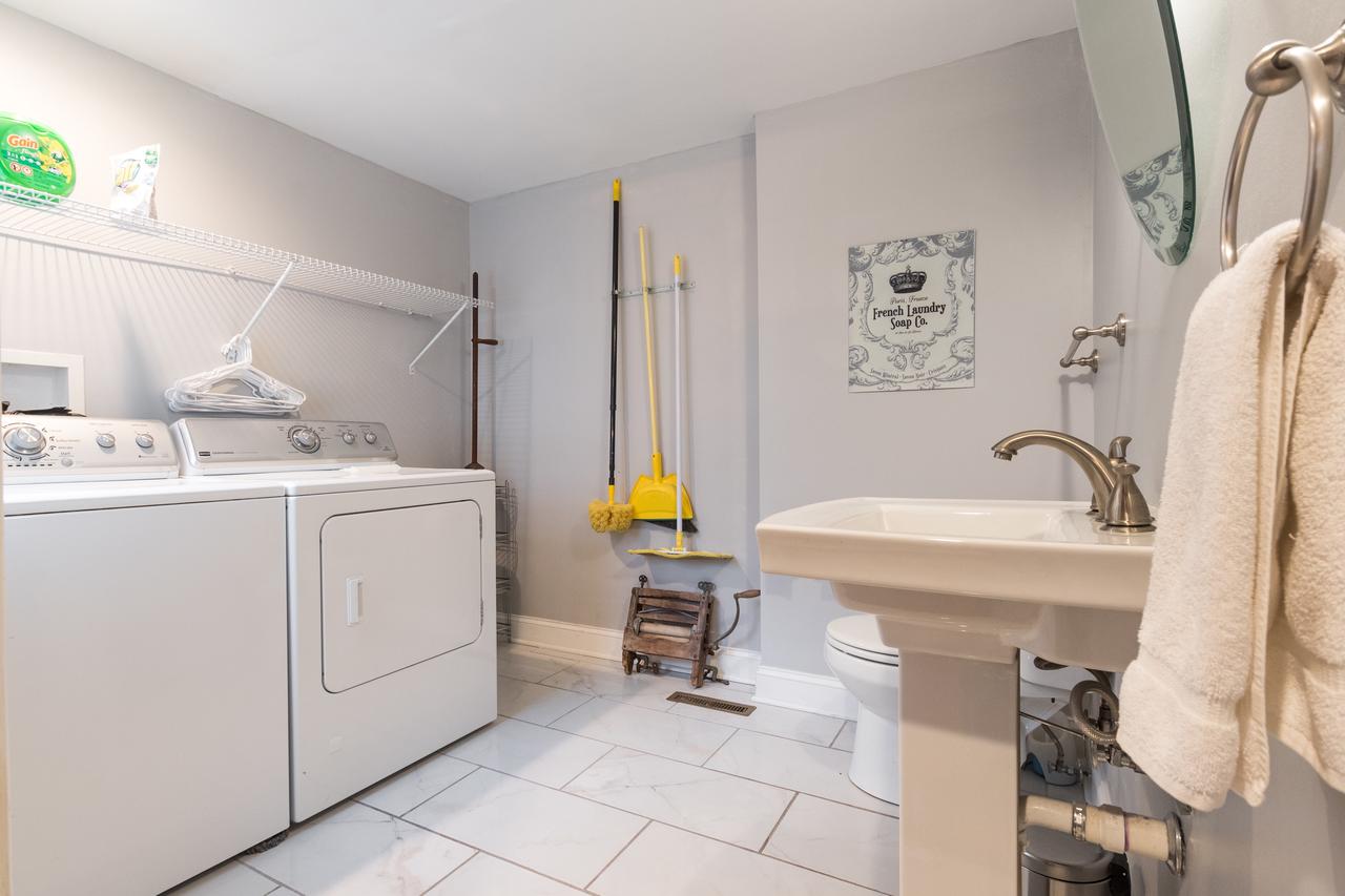 Smart Home In Downtown Buffalo! - thumb 13
