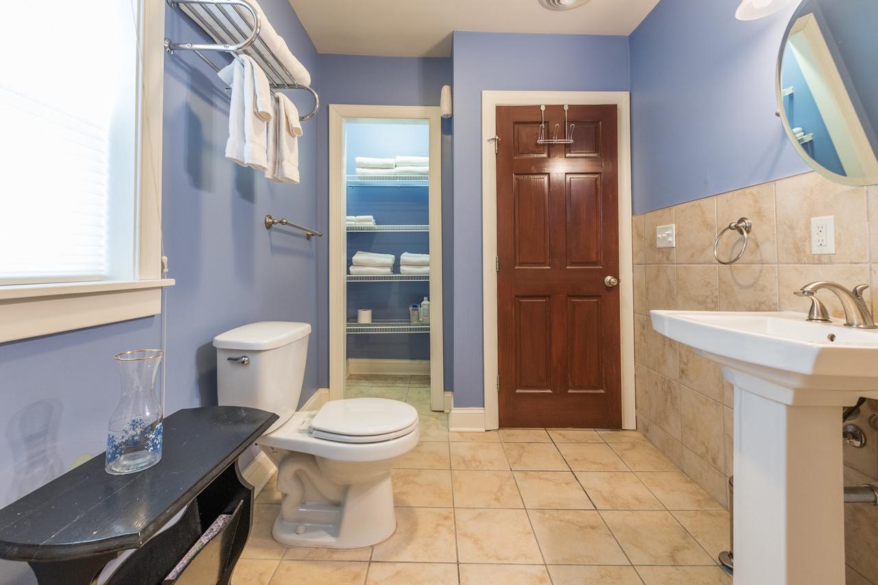 Smart Home In Downtown Buffalo! - thumb 21