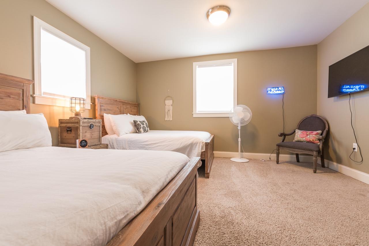 Smart Home In Downtown Buffalo! - thumb 18