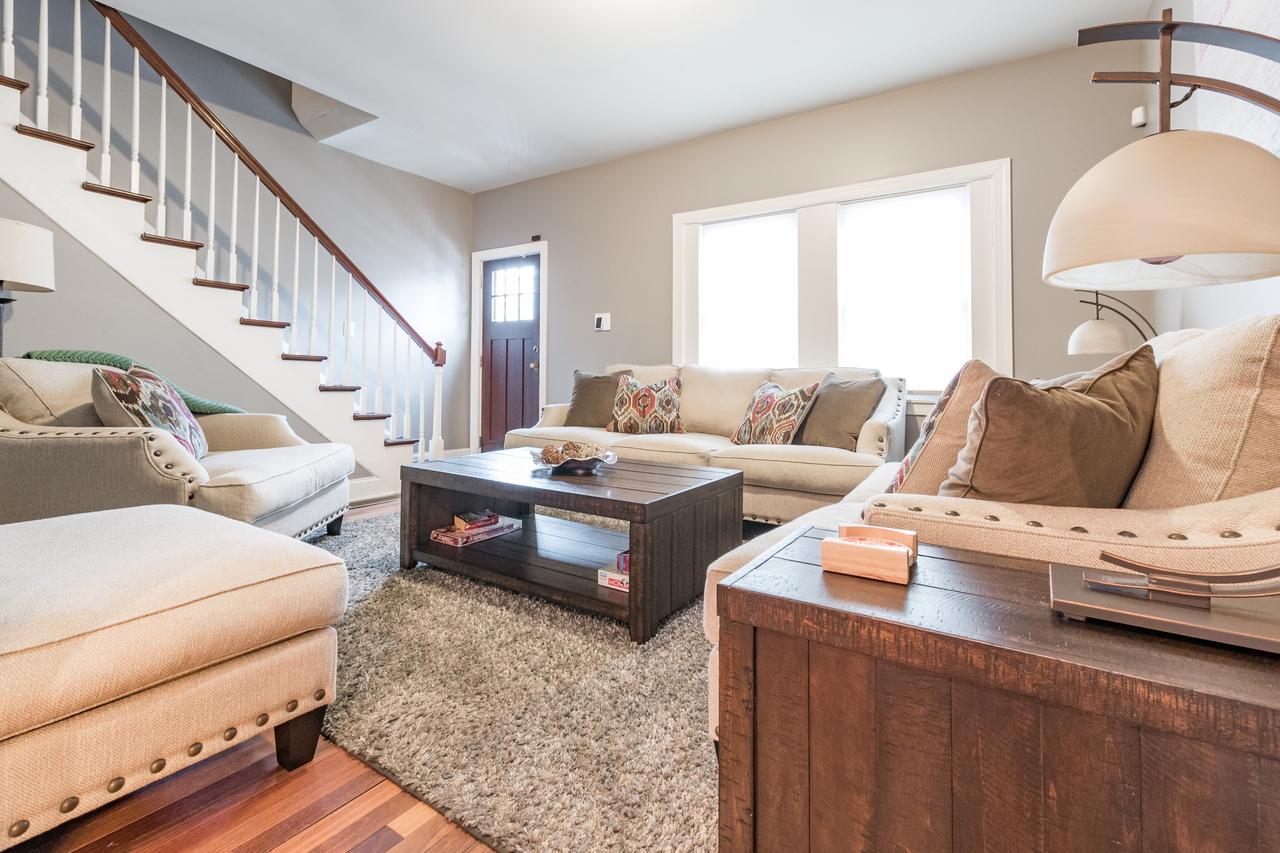 Smart Home In Downtown Buffalo! - thumb 2