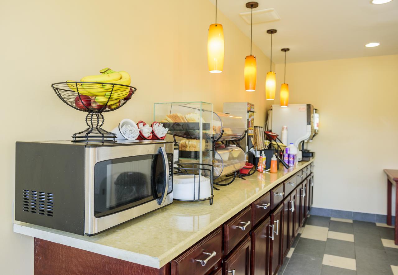 Aarya Hotel By Niagara Fashion Outlets - thumb 1