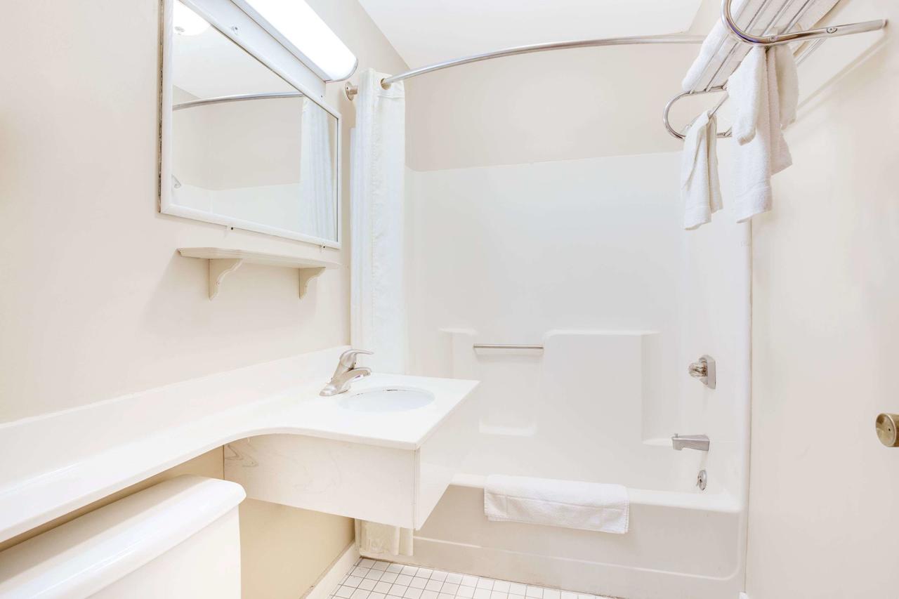 Knights Inn Horseheads - thumb 29