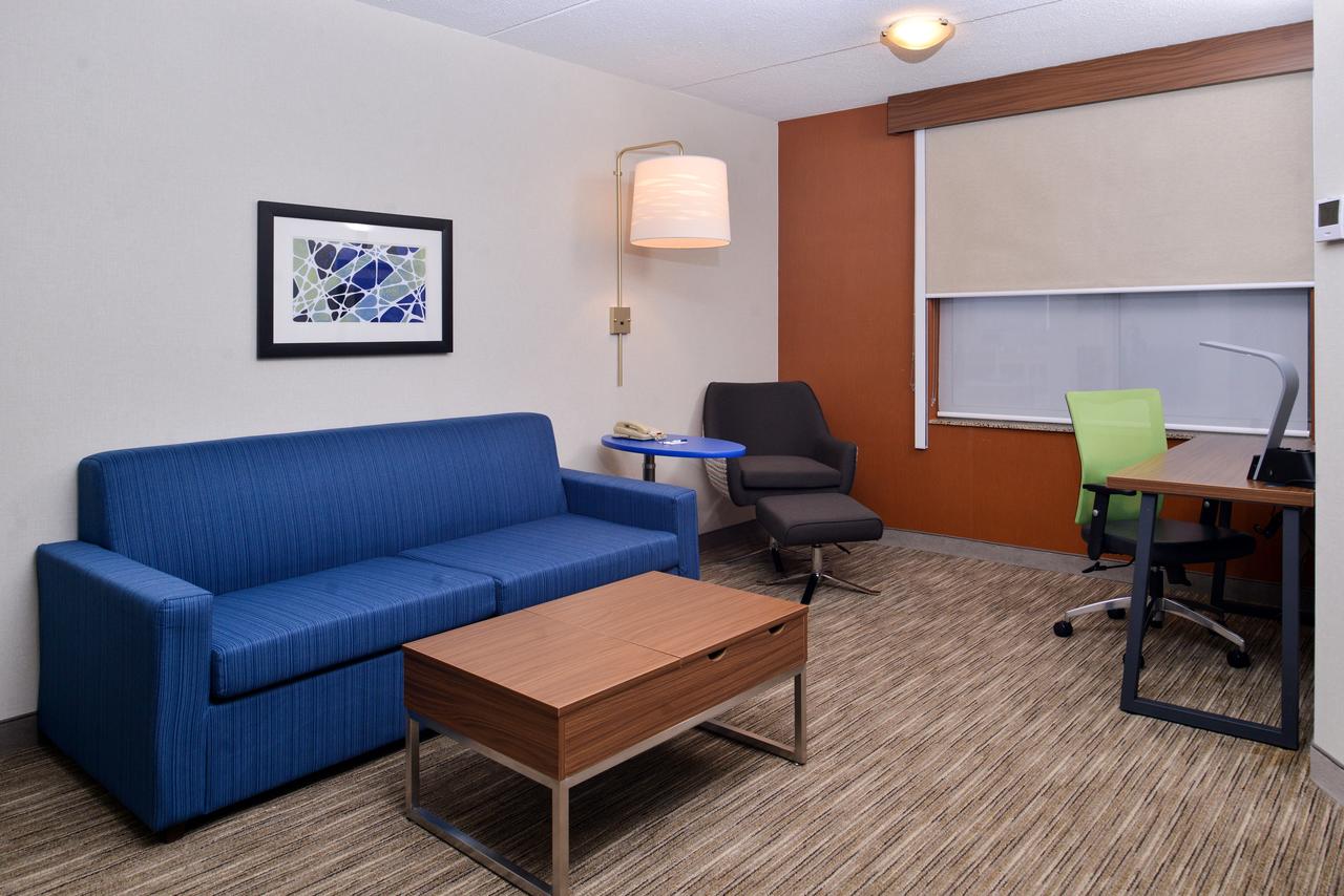 Holiday Inn Express & Suites Buffalo Downtown - thumb 13
