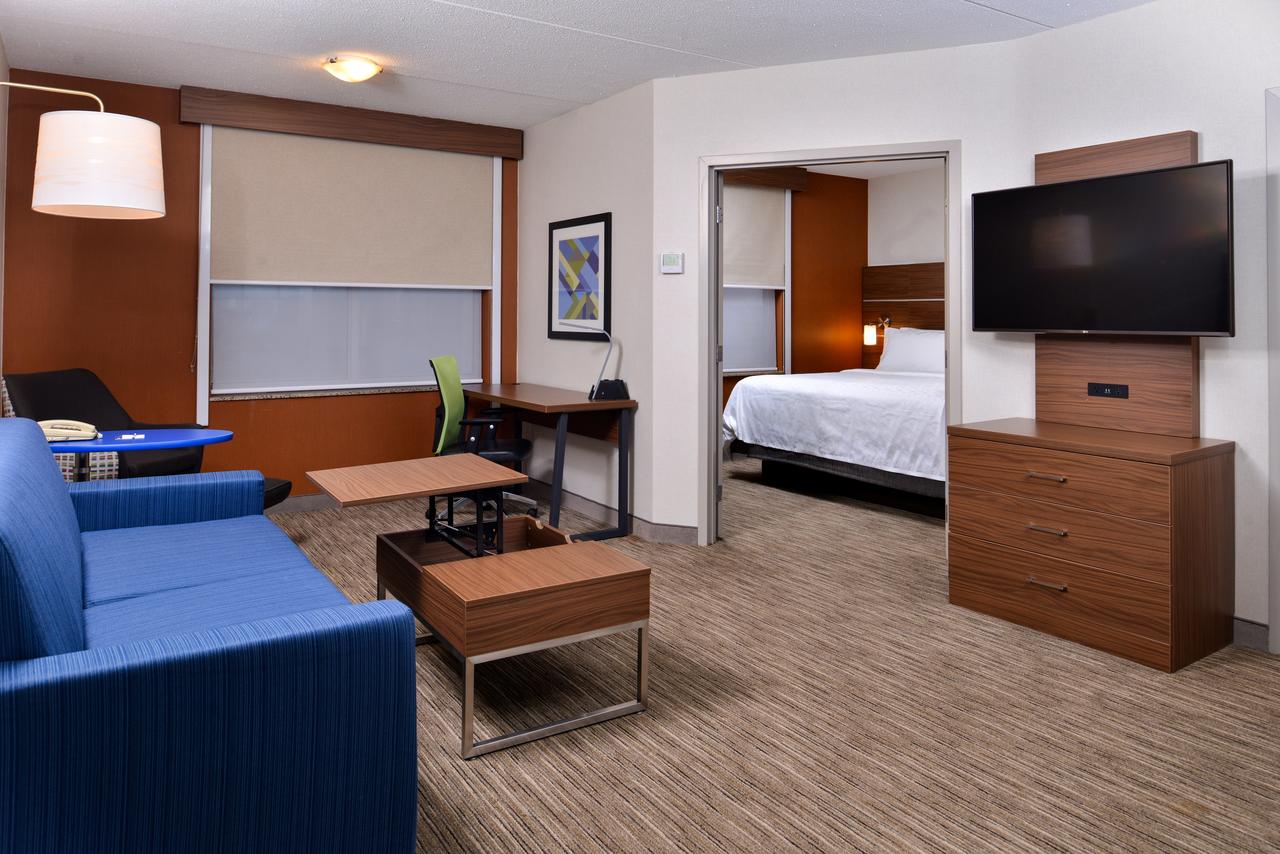 Holiday Inn Express & Suites Buffalo Downtown - thumb 21