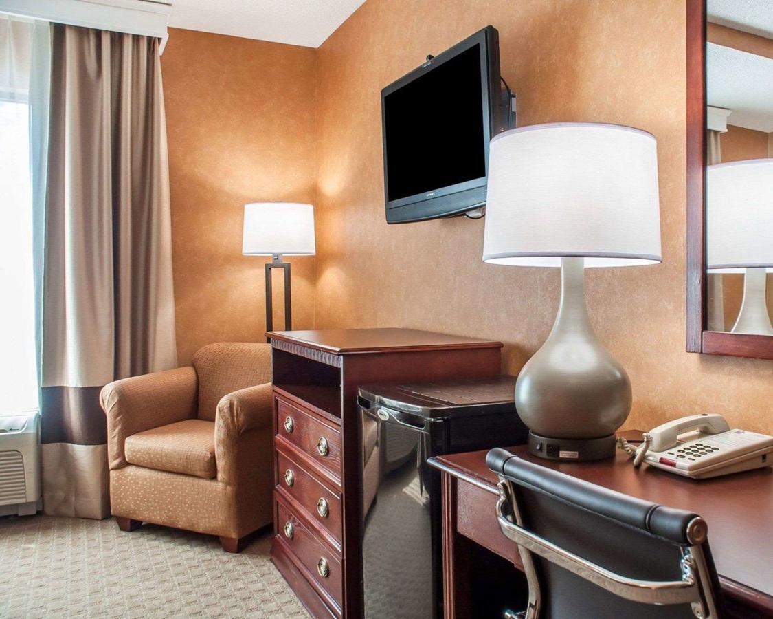 Comfort Inn Near Walden Galleria Mall- Cheektowaga - thumb 10