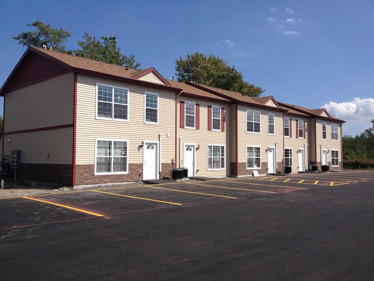 Stay Inn And Suites - thumb 1