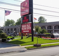 Econo Lodge at the Falls North - Accommodation Los Angeles