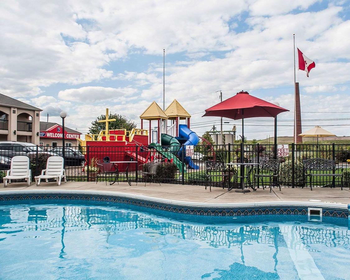 Econo Lodge At The Falls North - thumb 13