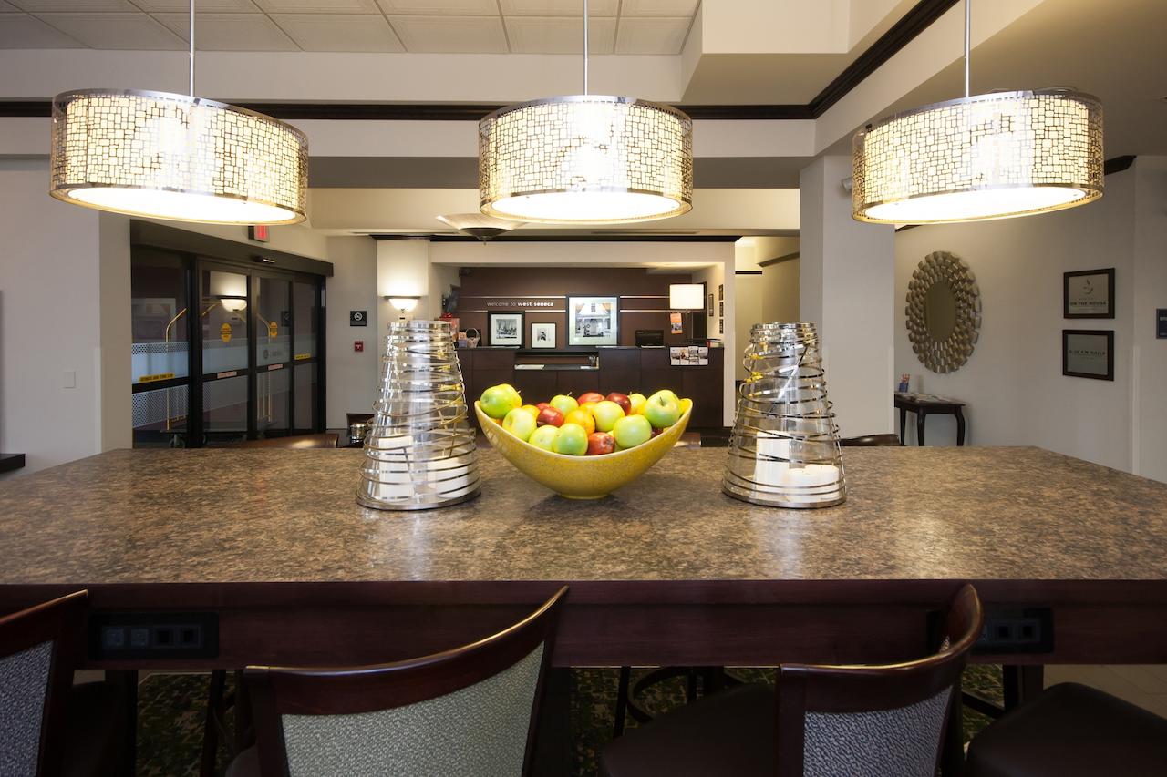 Hampton Inn Buffalo-South/I-90 - thumb 19