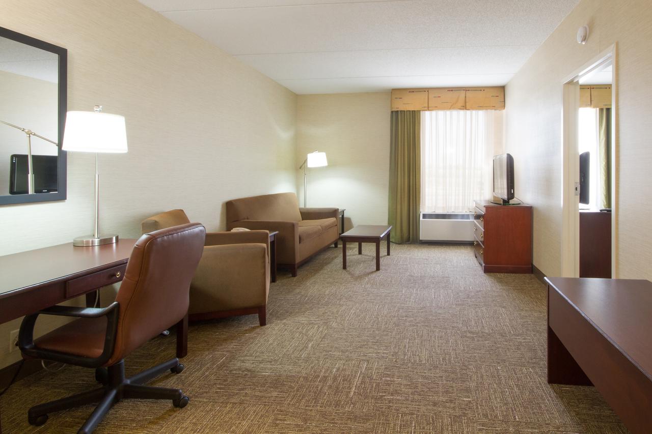 Hampton Inn Buffalo-South/I-90 - thumb 10