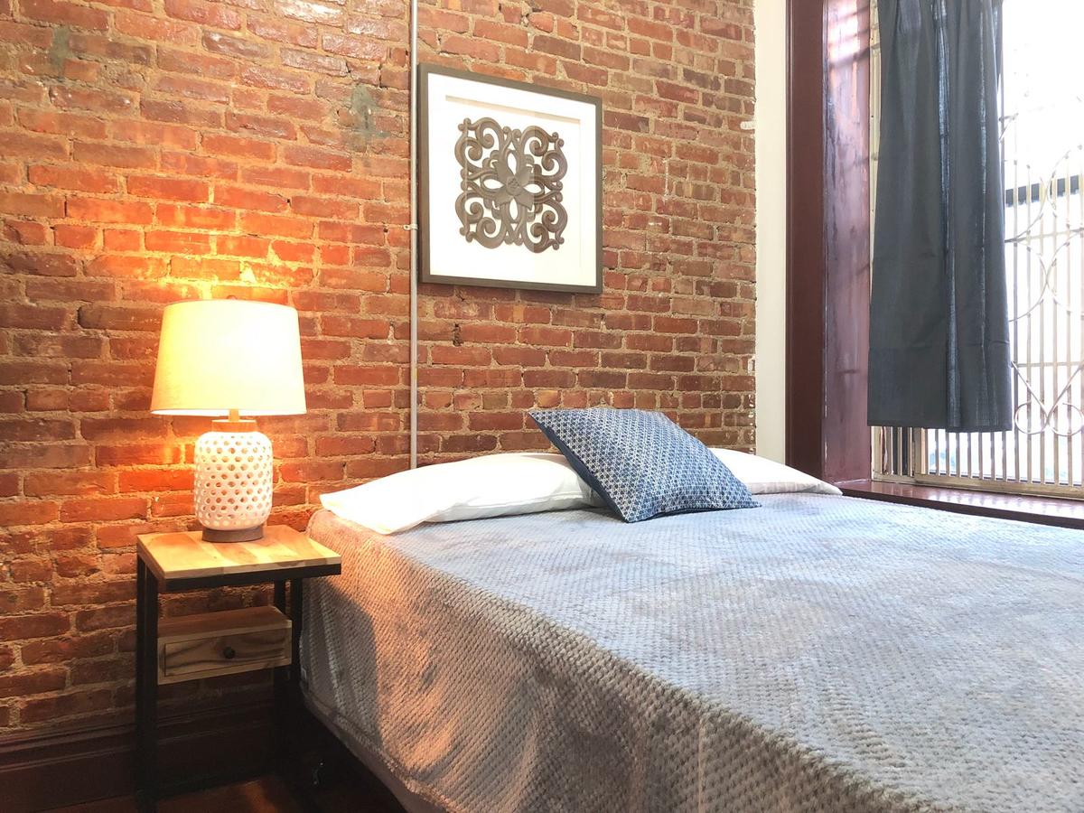 UWS BEAUTIFUL 3 BED COZY DUPLEX STEPS TO COLUMBIA - thumb 6