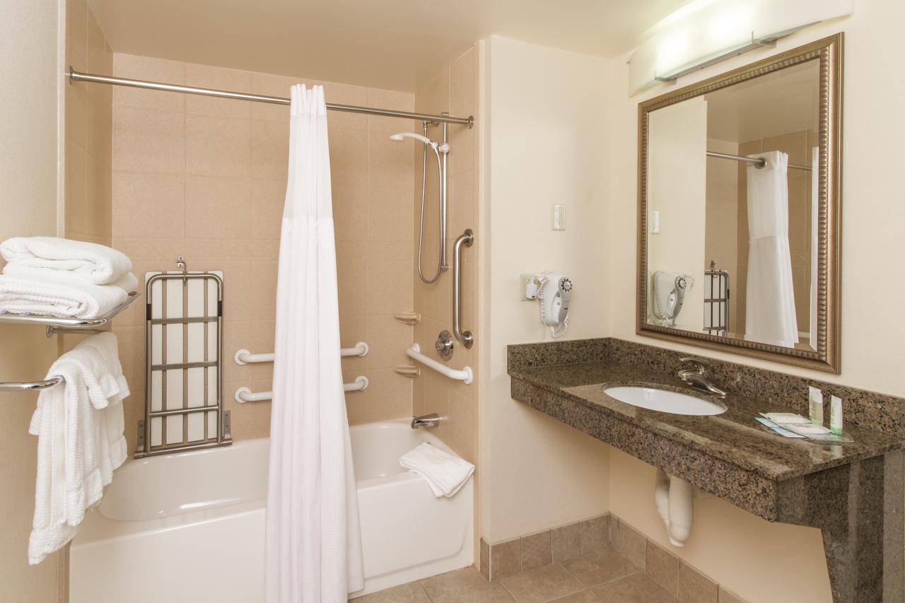 Staybridge Suites Buffalo - thumb 4
