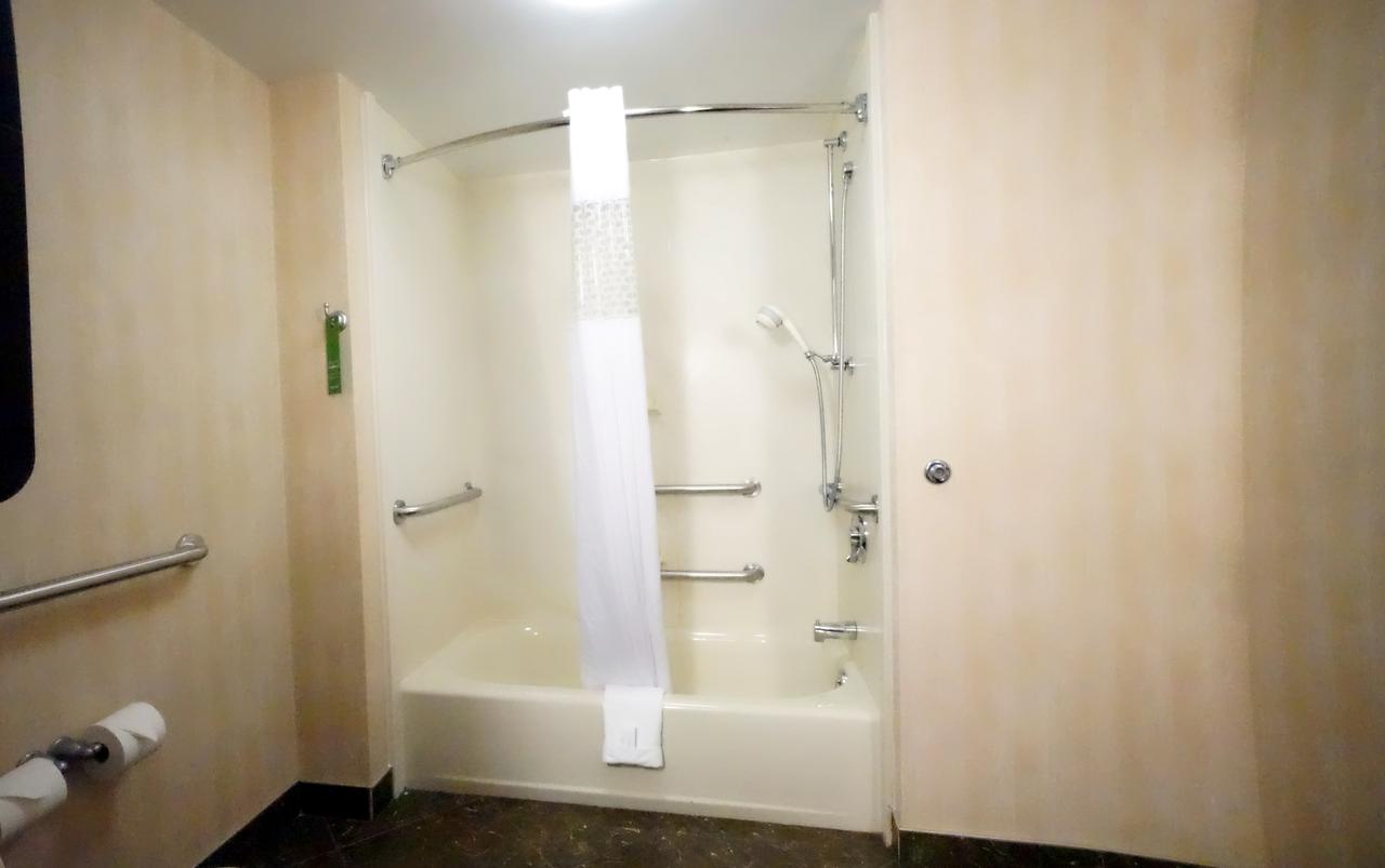 Hampton Inn Niagara Falls - thumb 13