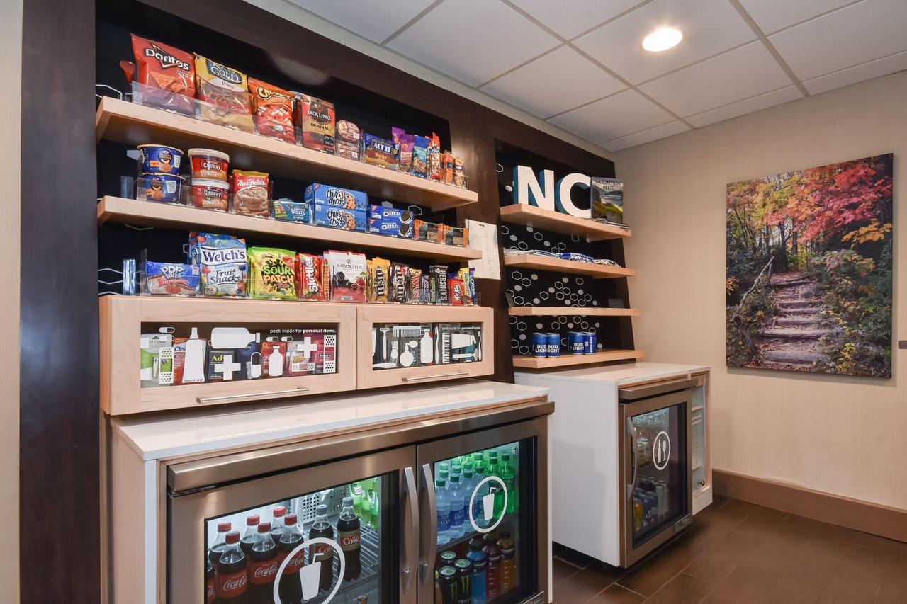 Hampton Inn Brevard - thumb 23