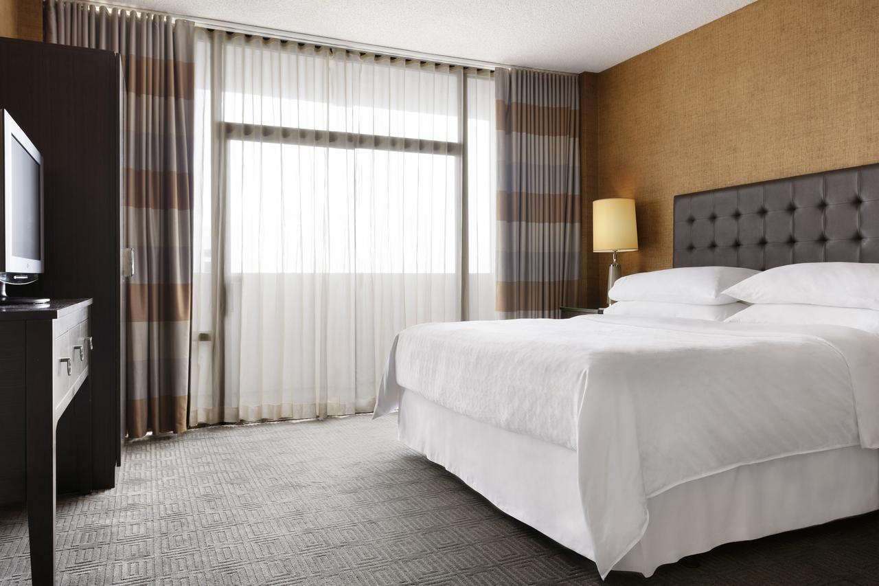 Sheraton Charlotte Hotel - thumb 11