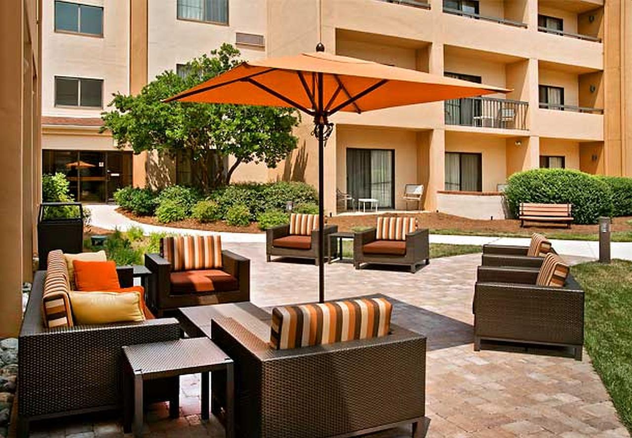 Courtyard Charlotte SouthPark - thumb 2