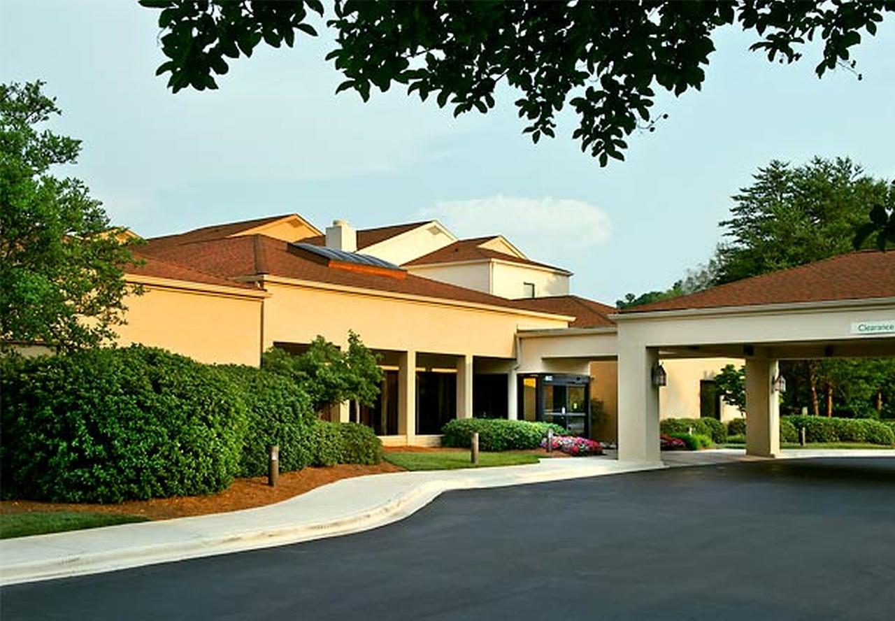 Courtyard Charlotte SouthPark - thumb 0
