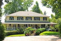 Booking Saluda Accommodation Los Angeles