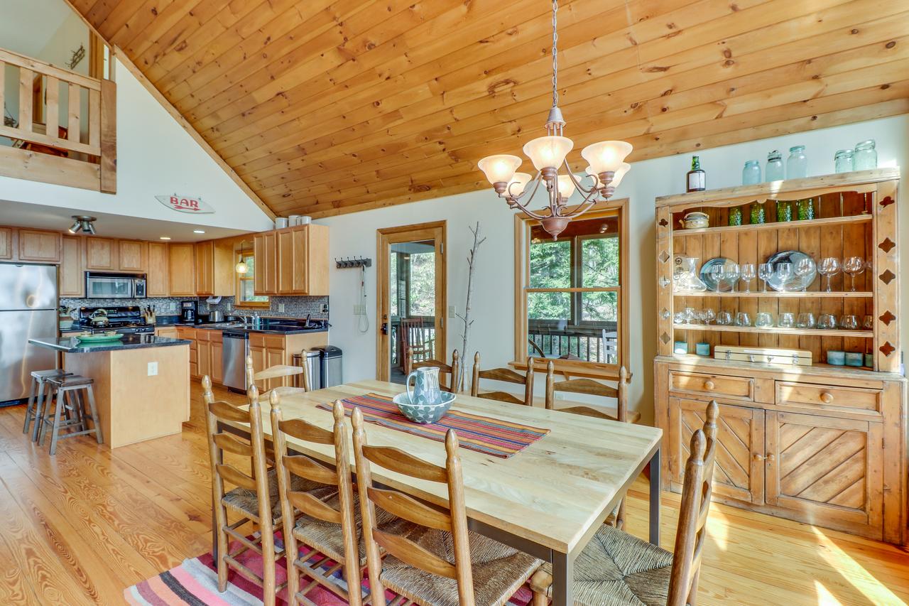 3 Bed 2 Bath Vacation Home In Sylva - thumb 7