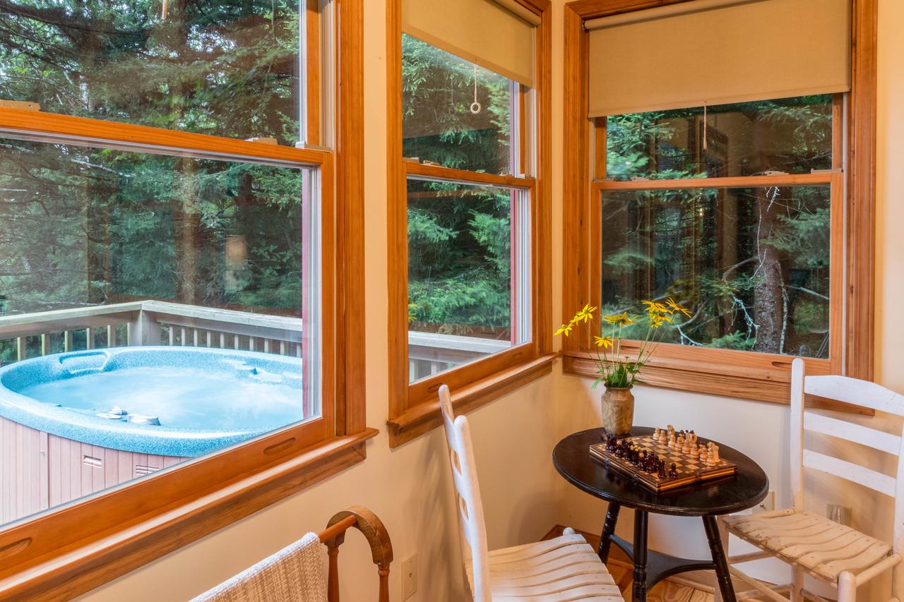 3 Bed 2 Bath Vacation Home In Sylva - thumb 5