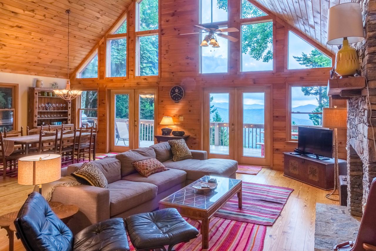 3 Bed 2 Bath Vacation Home In Sylva - thumb 2