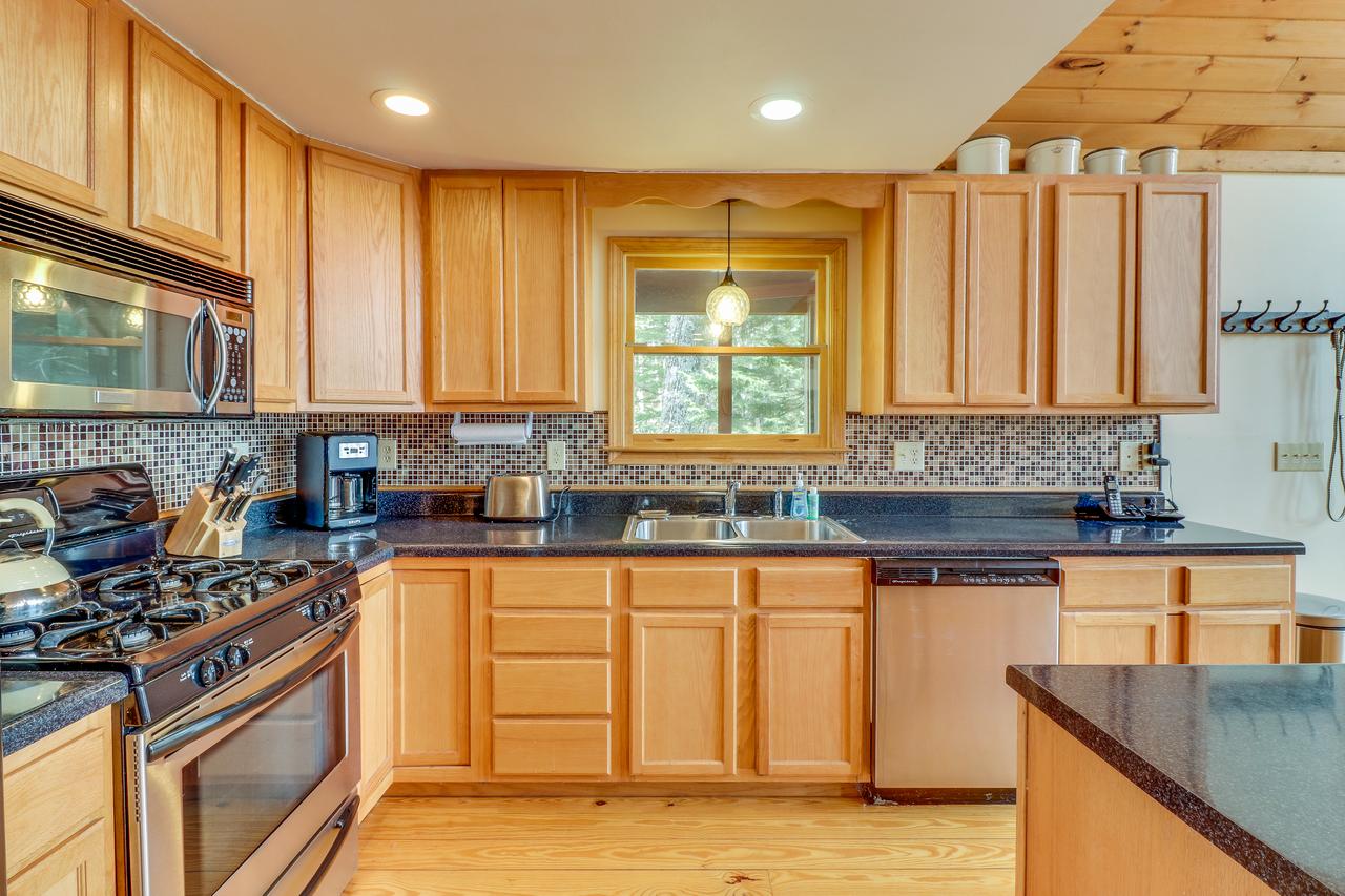 3 Bed 2 Bath Vacation Home In Sylva - thumb 12