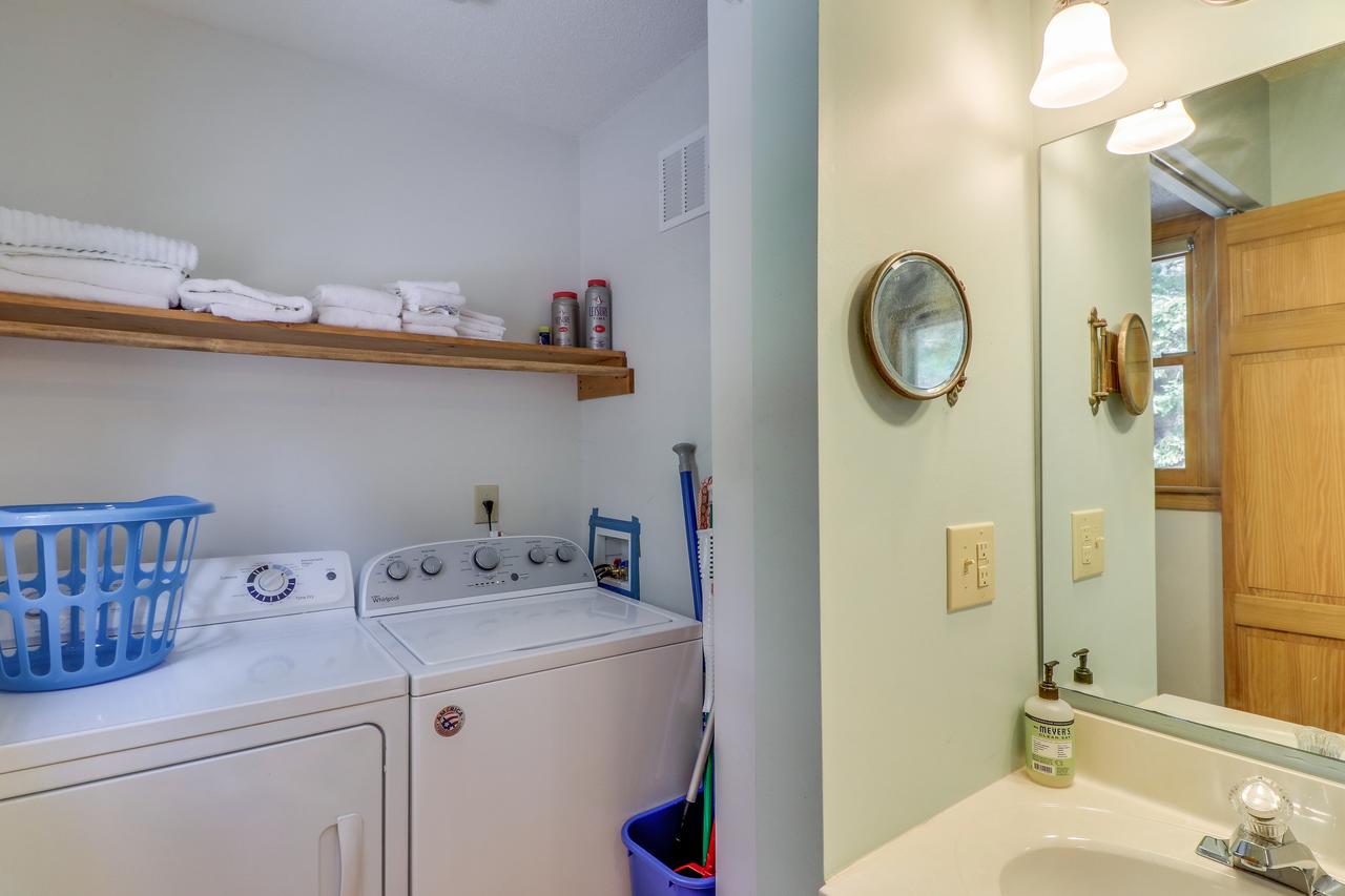 3 Bed 2 Bath Vacation Home In Sylva - thumb 21