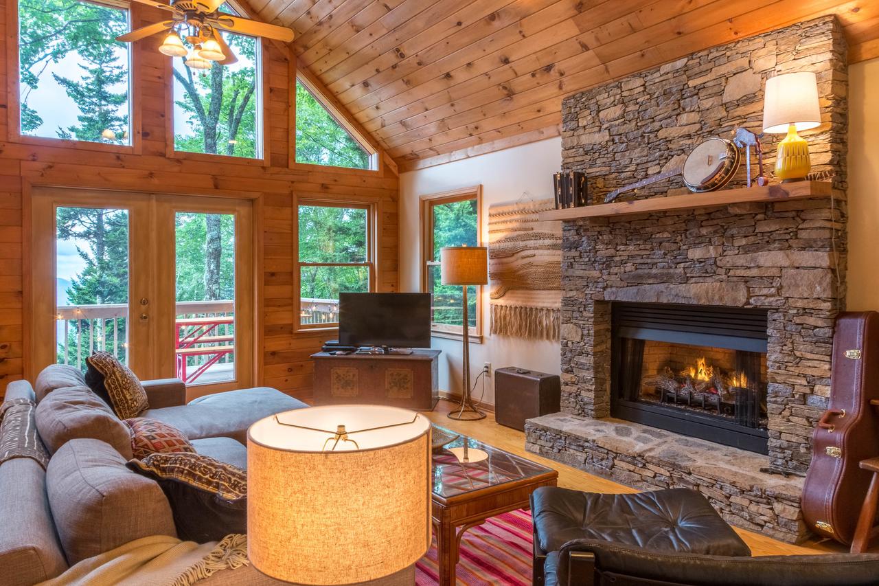 3 Bed 2 Bath Vacation Home In Sylva - thumb 8