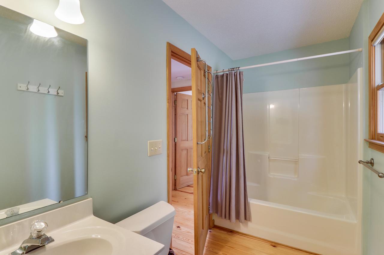 3 Bed 2 Bath Vacation Home In Sylva - thumb 17