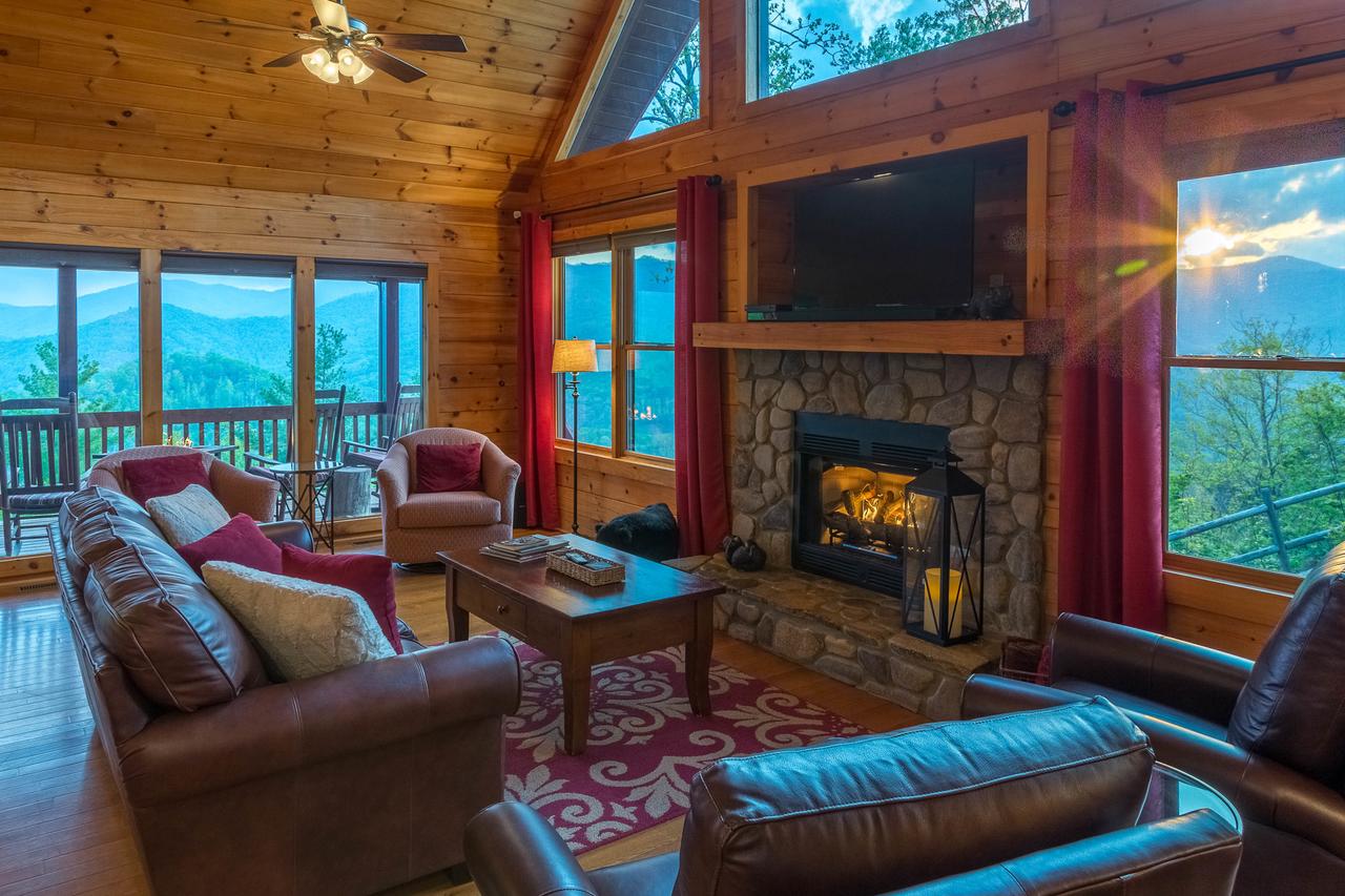 4 Bed 4 Bath Vacation Home In Sylva I - thumb 3