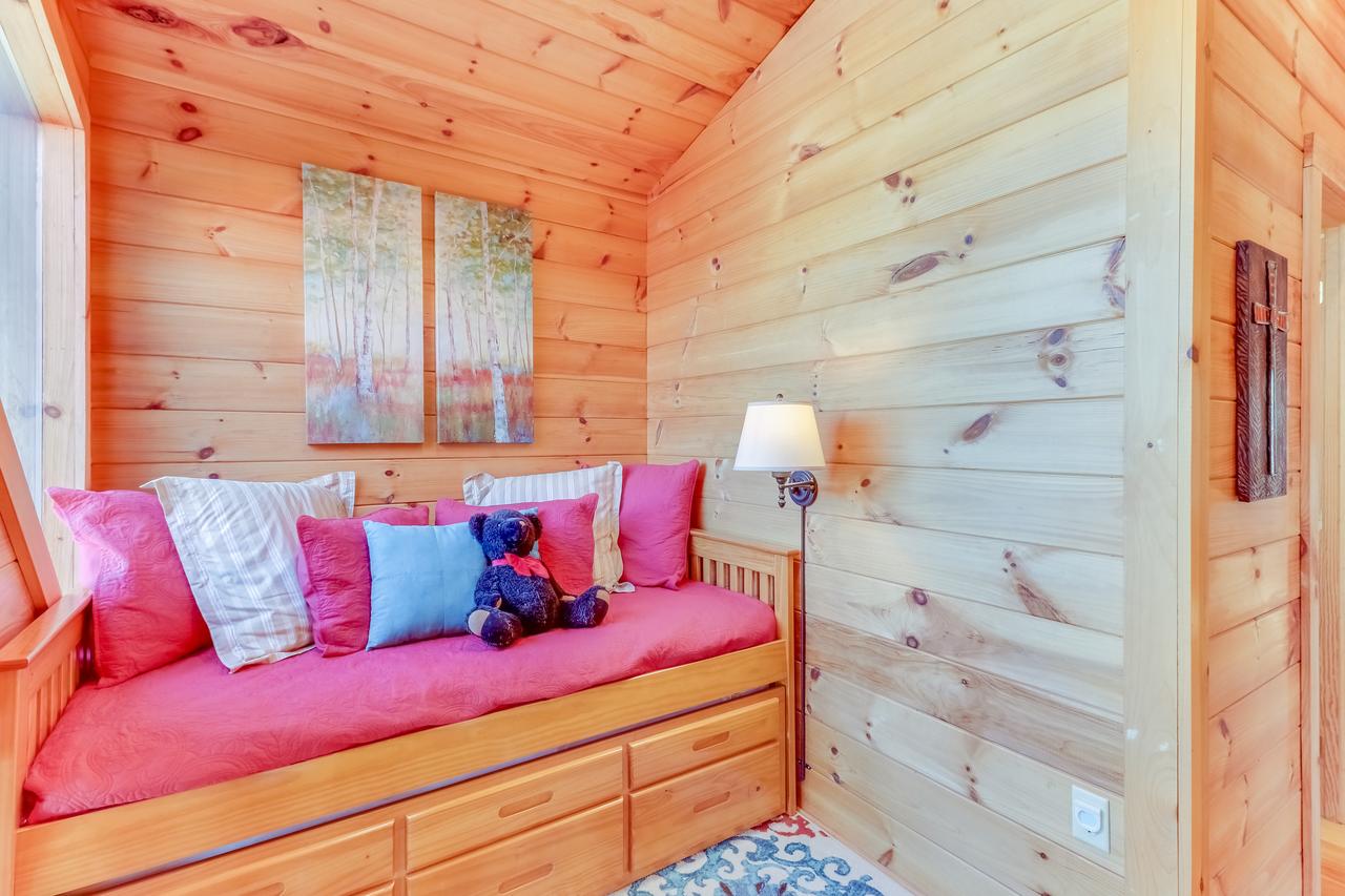 4 Bed 4 Bath Vacation Home In Sylva I - thumb 24