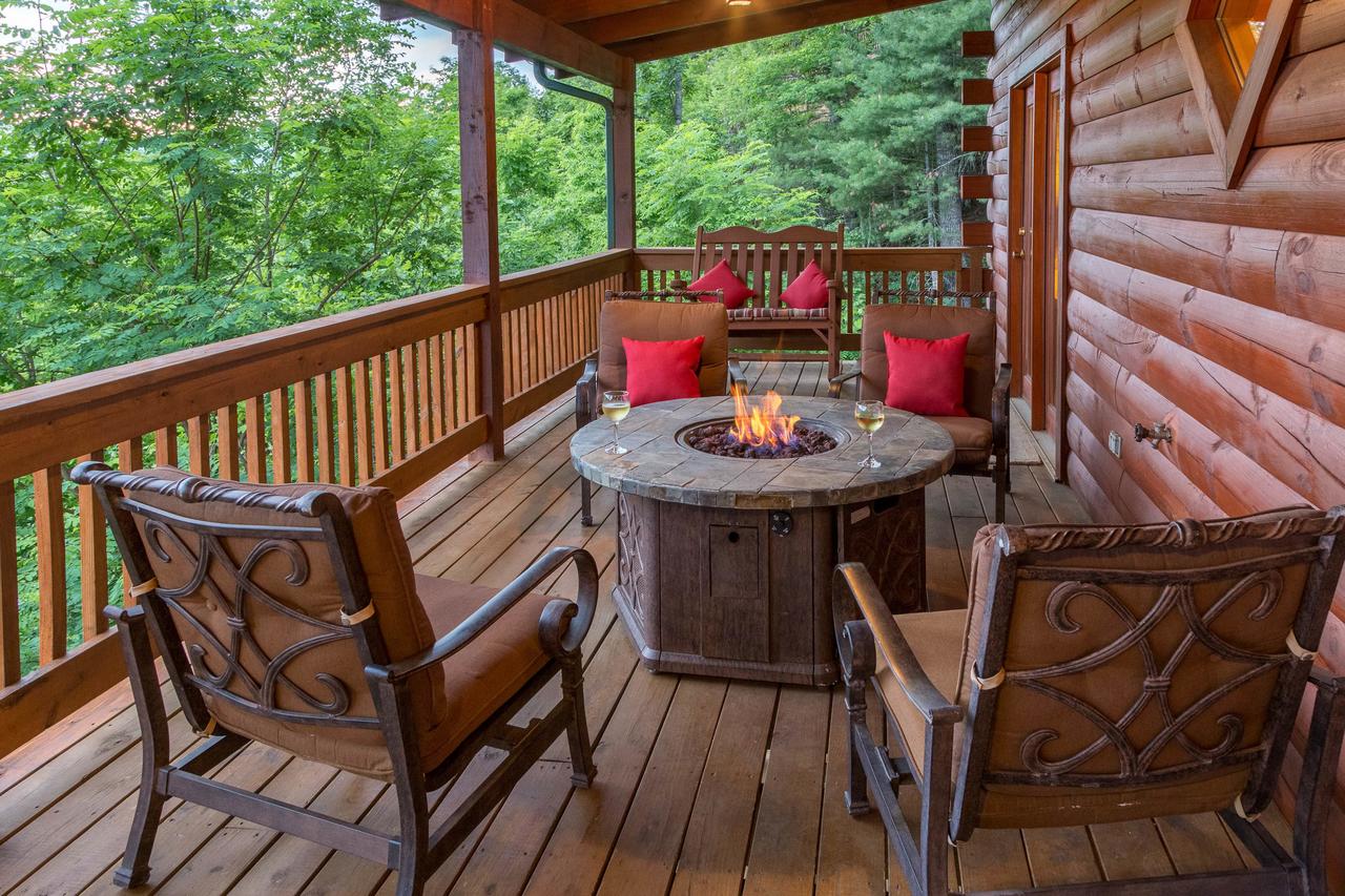 4 Bed 4 Bath Vacation Home In Sylva - thumb 10