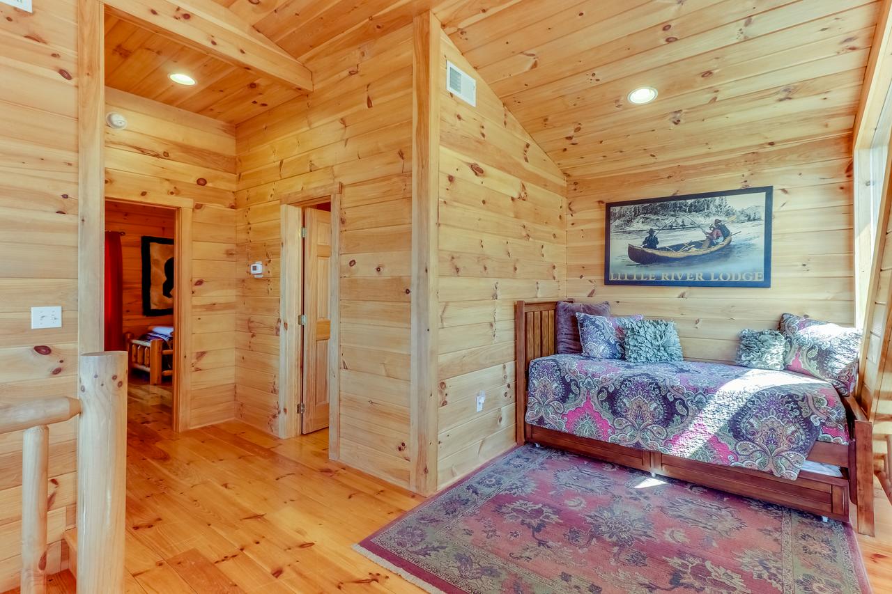 4 Bed 4 Bath Vacation Home In Sylva - thumb 32