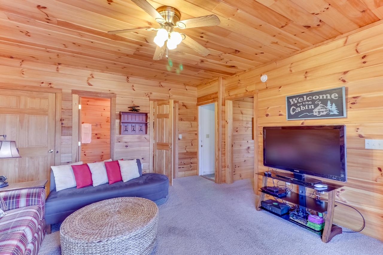 4 Bed 4 Bath Vacation Home In Sylva - thumb 35