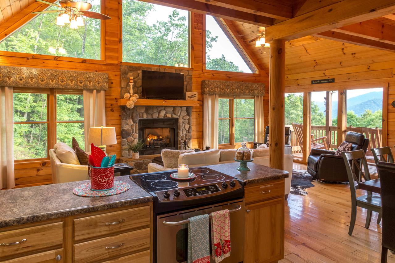 4 Bed 4 Bath Vacation Home In Sylva - thumb 7